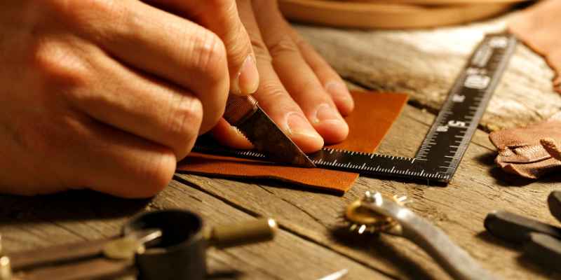 How to Adhere Leather to Wood