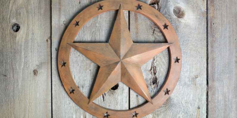 How to Make a Texas Star Out of Wood