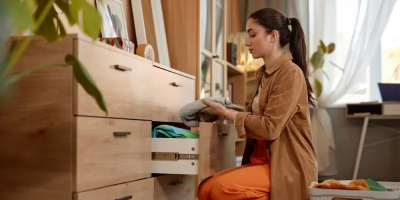 How to Put on Drawer Fronts