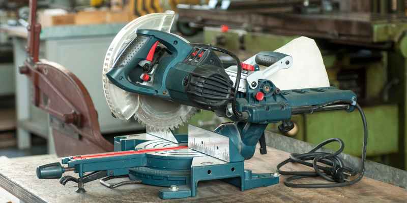 What Size Miter Saw to Cut 4X4
