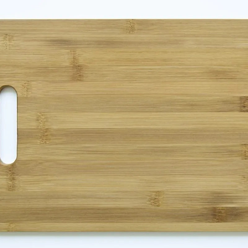 Bamboo cutting board, a common product that relies on bamboo's hardness and durability