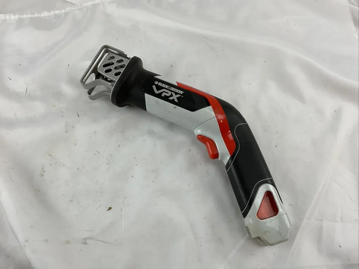 Black & Decker VPX cordless tool with its 7.2V VPX0111 battery pack installed