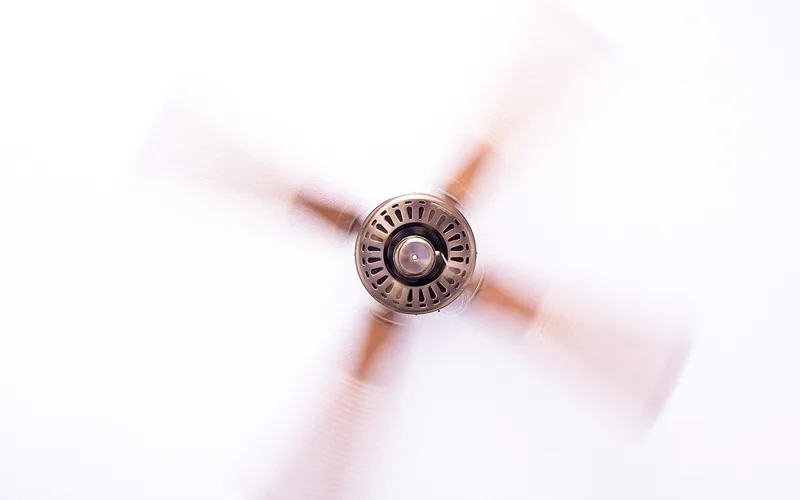 Ceiling fan spinning to increase air circulation and speed up polyurethane odor removal Ceiling fan spinning to increase air circulation and speed up polyurethane odor removal
