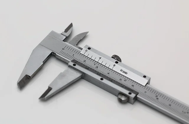 Vernier caliper used to measure band saw blade width and thickness