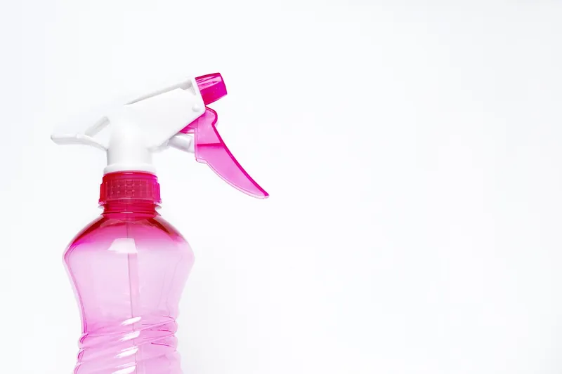 Empty trigger spray bottle for mixing a DIY floor cleaner