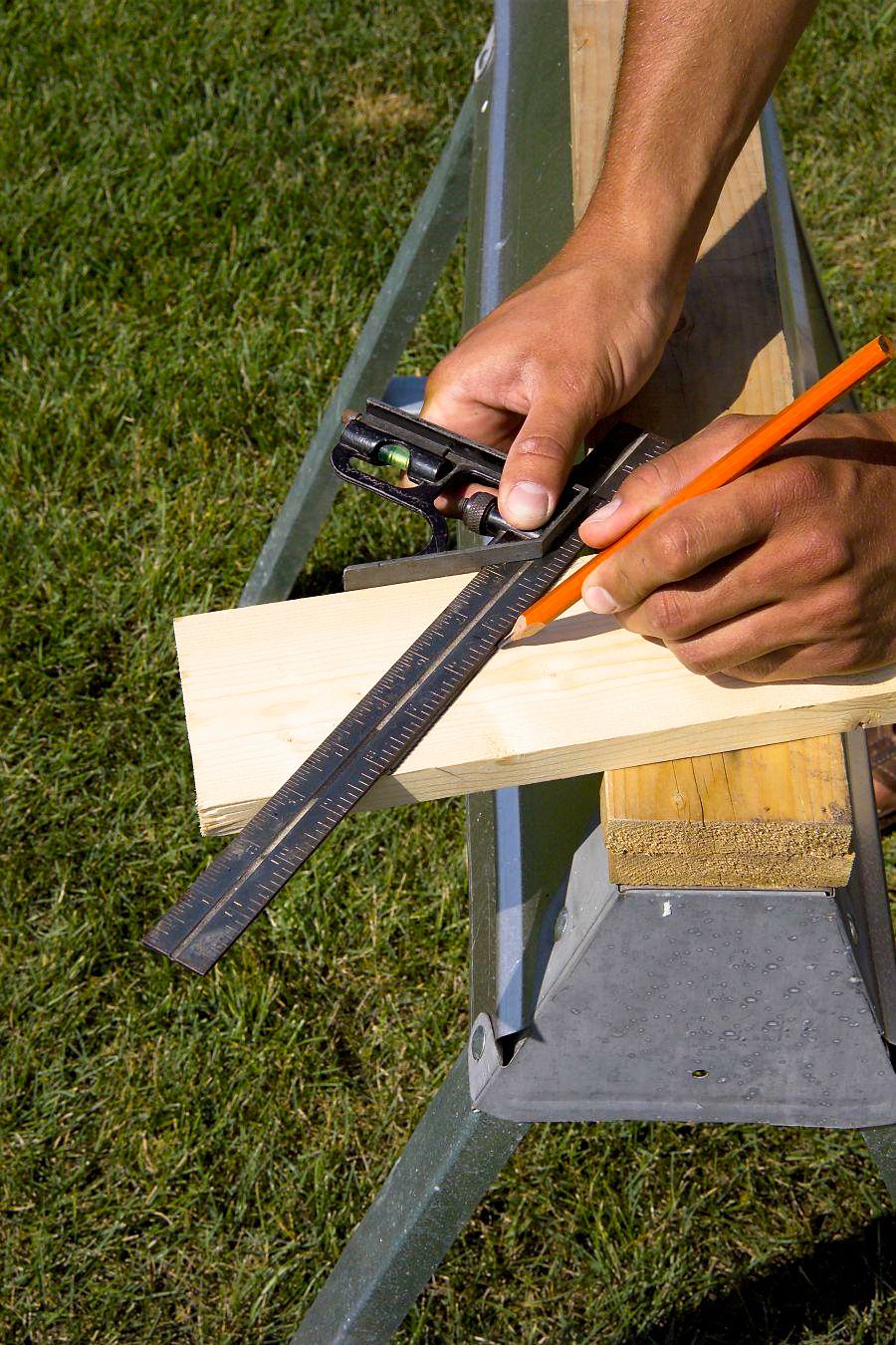 How to Measure 45 Degree Miter Cuts