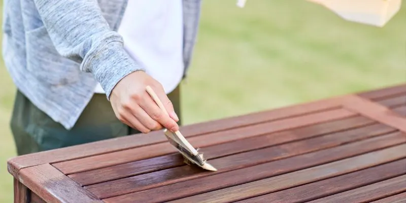 Can You Varnish Over Varnish