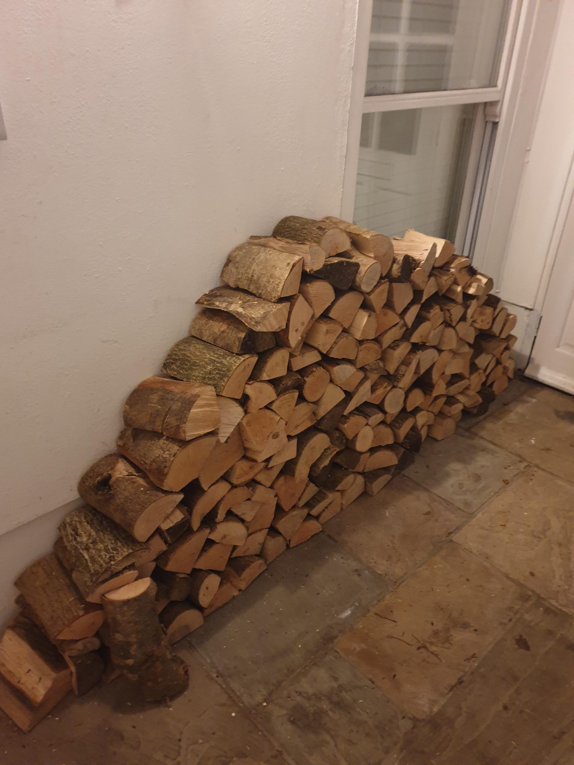 How Long Should You Season Ash Firewood