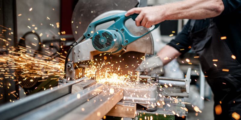 My Experience with Ryobi Miter Saws