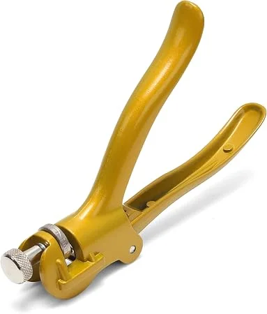 GreatNeck SS7 saw set tool with adjustable point dial