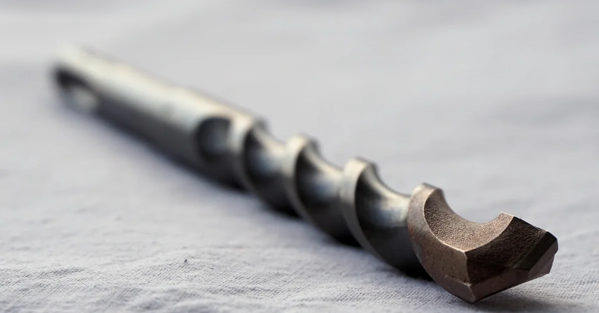twist drill bit close-up used to compare 5/32 and 7/32 inch pilot hole sizes