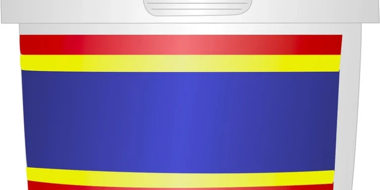 Wood glue bottle and application