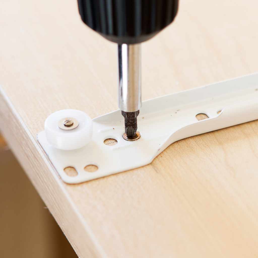 How to Connect Wood to Metal