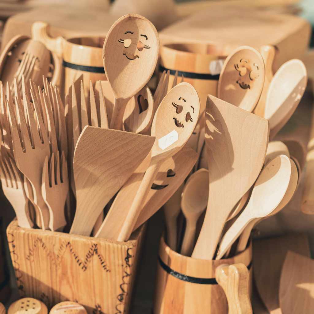 Comparing Ash Wood to Other Utensil Materials