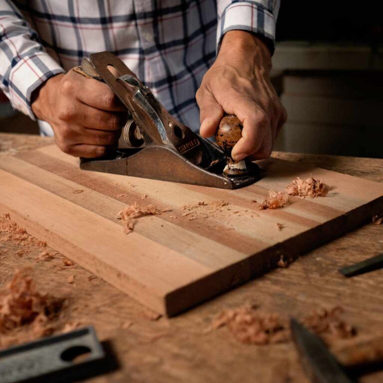 Best Way to Cut a Circle in Wood