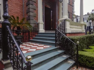 Replacing Wood Spindles With Metal: Cost, Code Rules, and How to Do It Right