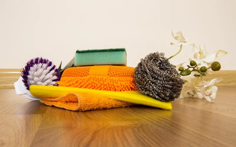 Microfiber cloth, sponge, and scrubber used for the final soapy water cleanup step Microfiber cloth, sponge, and scrubber used for the final soapy water cleanup step