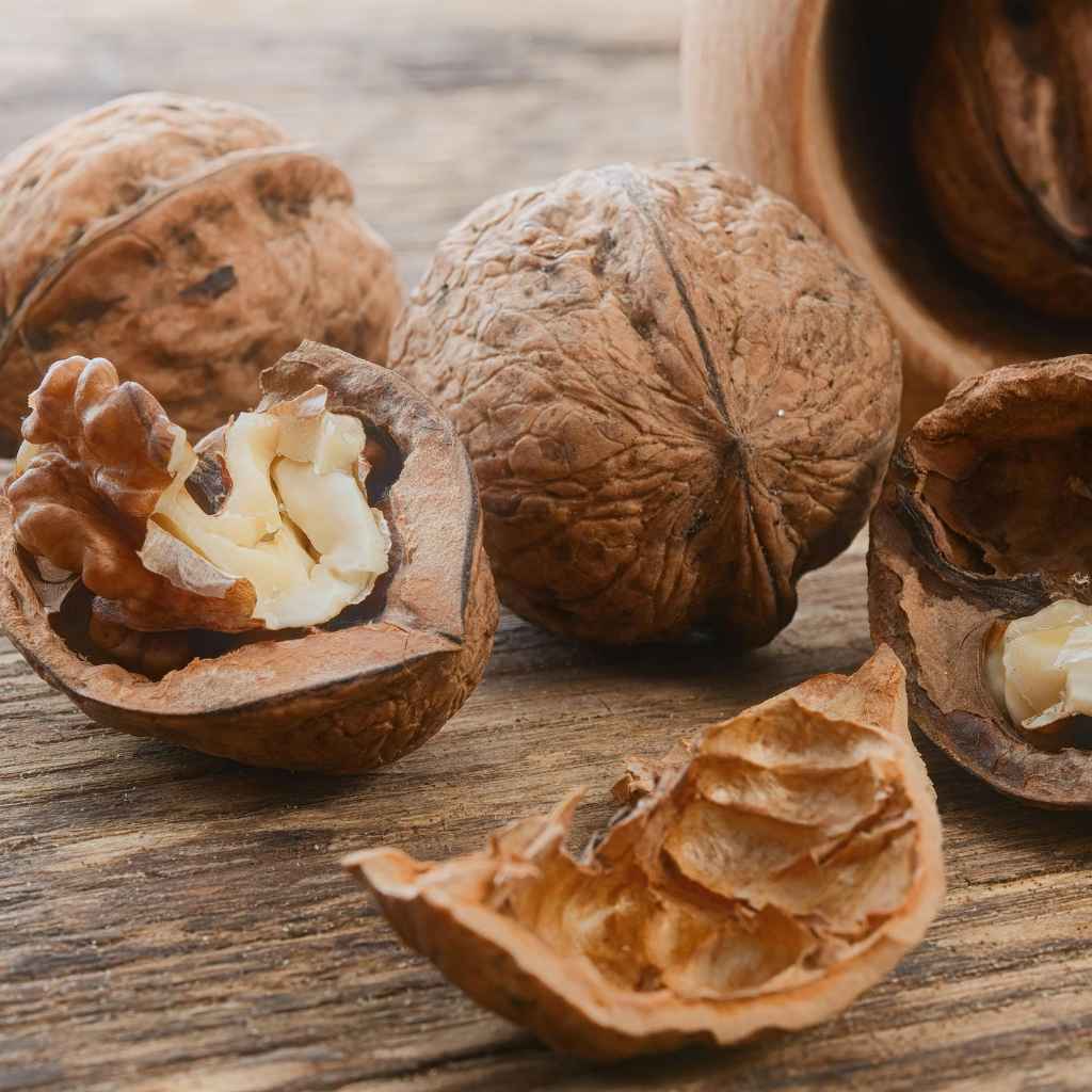 Quick Tips for Enjoying Walnuts and Pecans