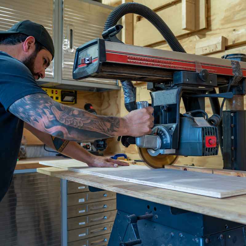 Radial Arm Saw Attachments You Need For Better Woodworking