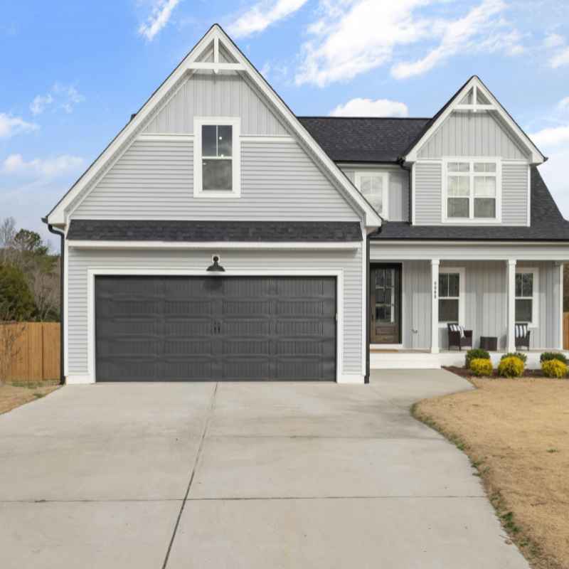 Quick Tips for a Better Garage Door Paint Job