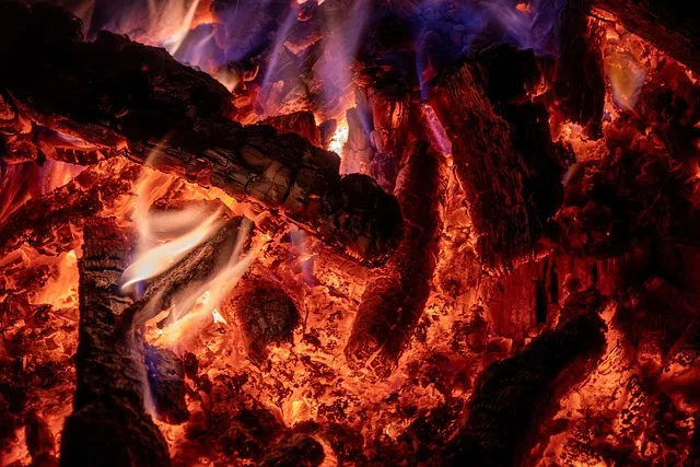 can cedar be used for firewood burning campfire