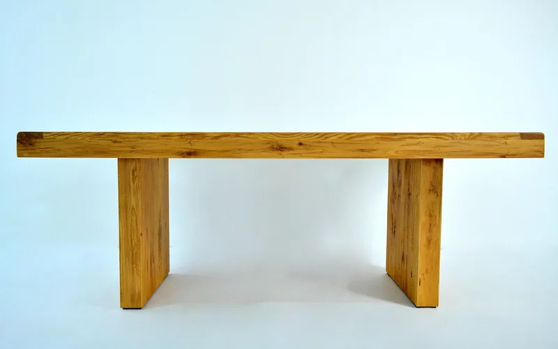 Solid oak table showing straight grain typical of hardwood furniture Solid oak table showing straight grain typical of hardwood furniture