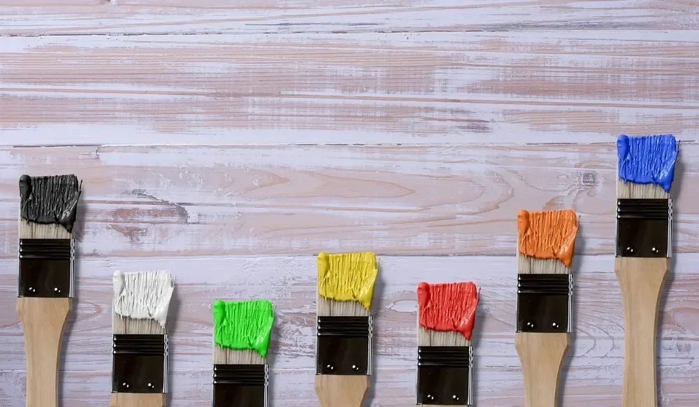 Behr vs Glidden Paint: Which Is Better for Wood Trim?