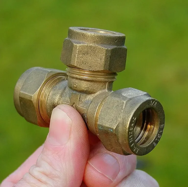 Can You Glue PEX Tubing? No -- Use Mechanical Fittings