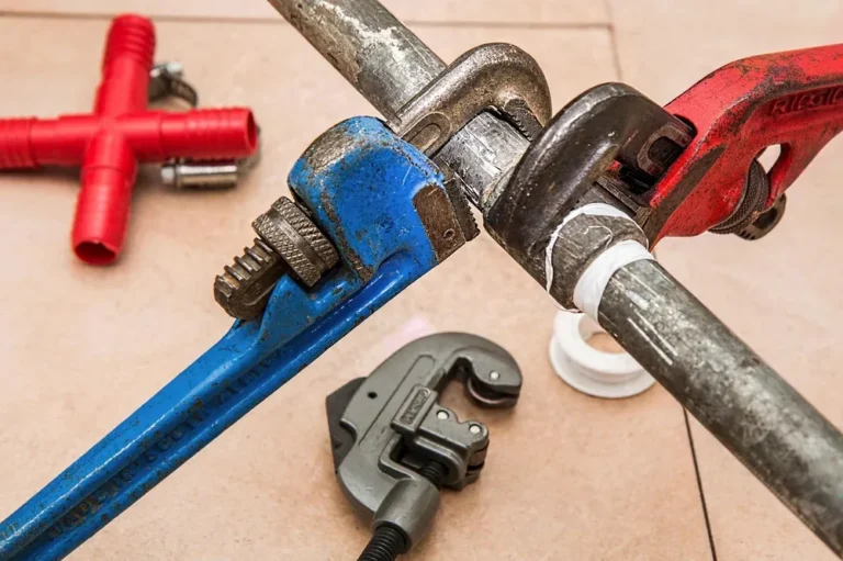 How to Attach Wood to Metal Pipe: Pipe Straps & Clamps Guide