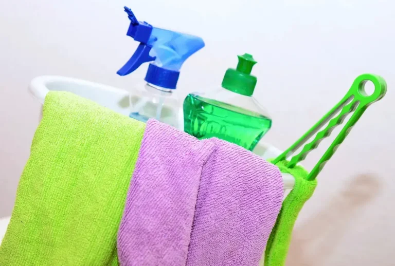How to Dispose of Staining Rags: Safe and Eco-Friendly Methods