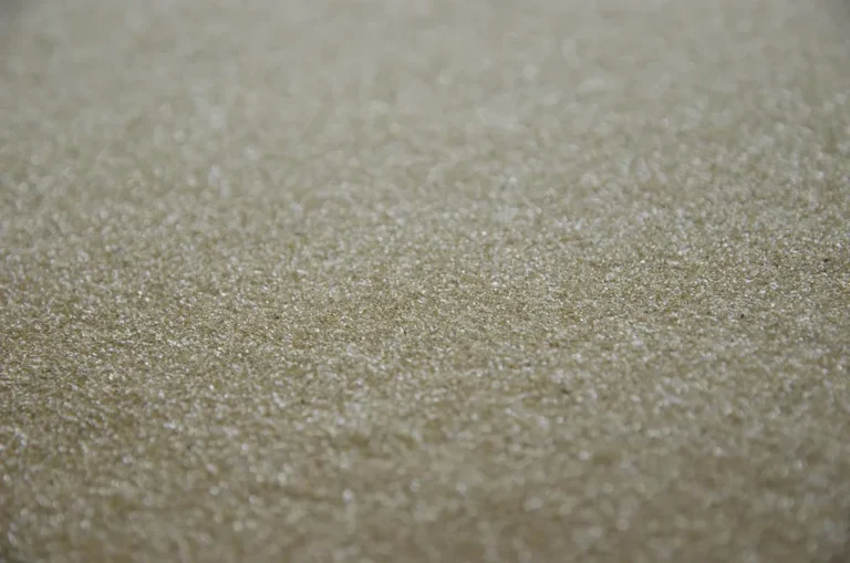 How to Sand Sappy Wood Without Clogging Your Sandpaper