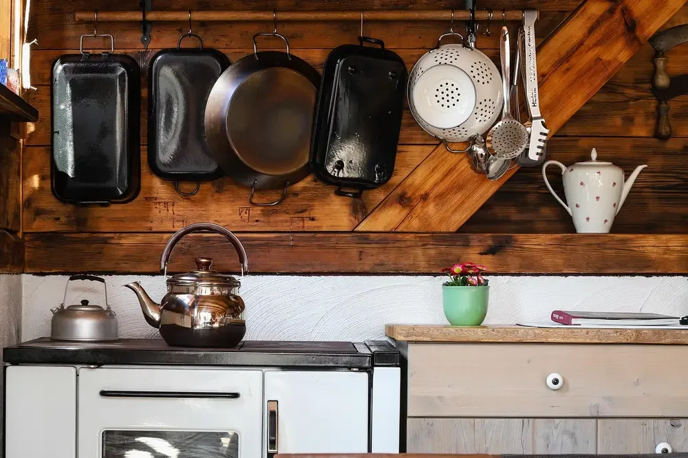 How to Seal a Wood Countertop (Oil vs. Polyurethane by Use)