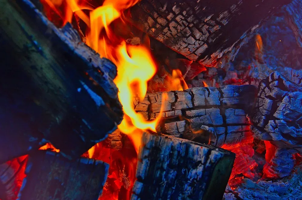 Metal Stencils for Wood Burning: Why Metal Beats Paper or Plastic