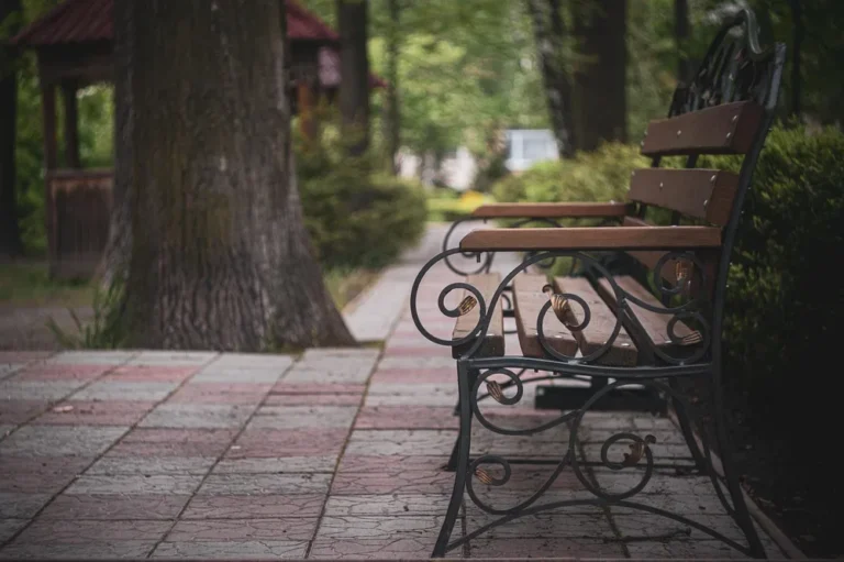 How to Clean Outdoor Wood Furniture (Wash, Mildew & Teak Care)