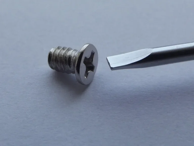 What Size Screws for Drawer Pulls? (8-32 Guide + Lengths)
