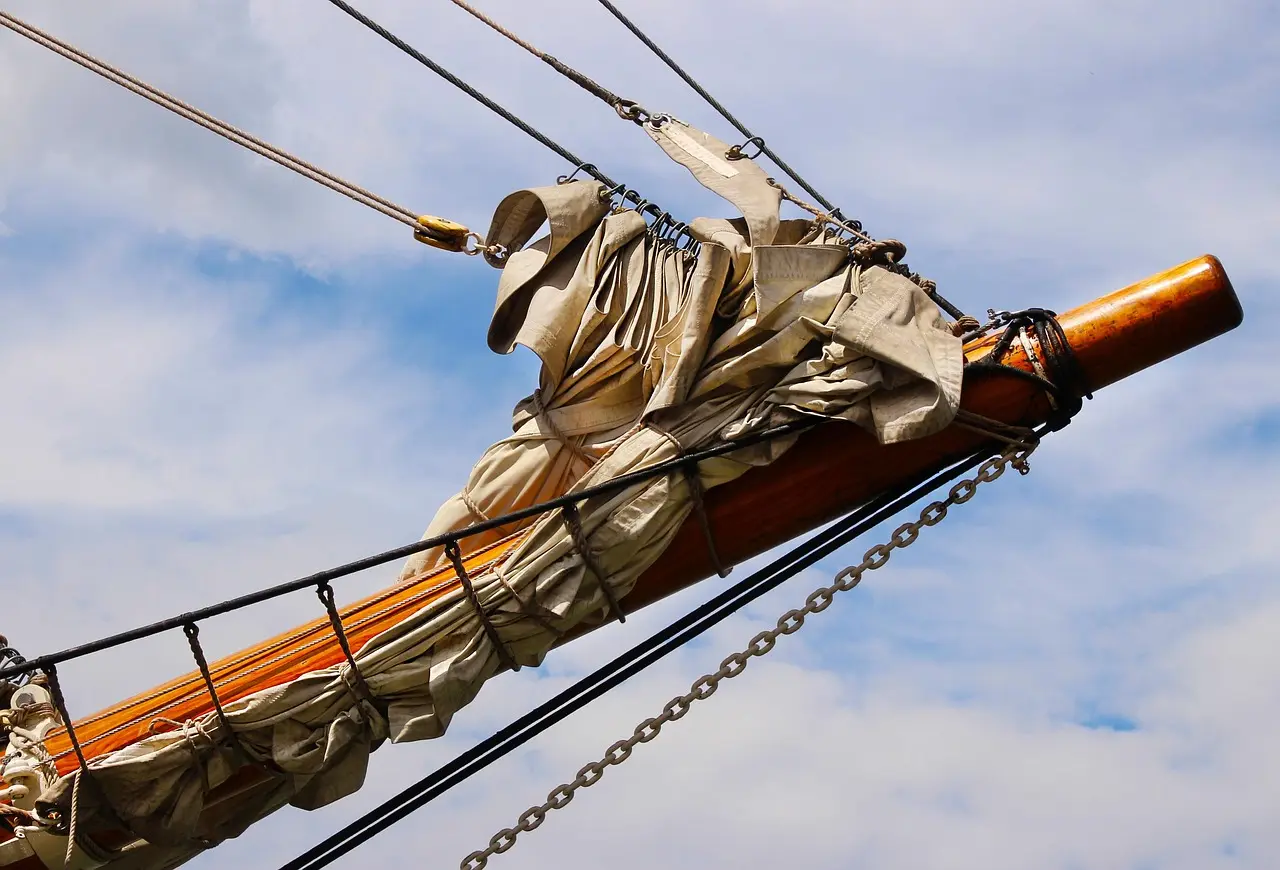 Marine spar varnish: best for exposed railings