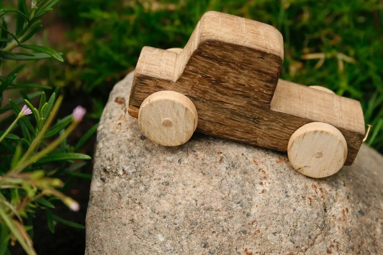 How do you make a wooden toy car?