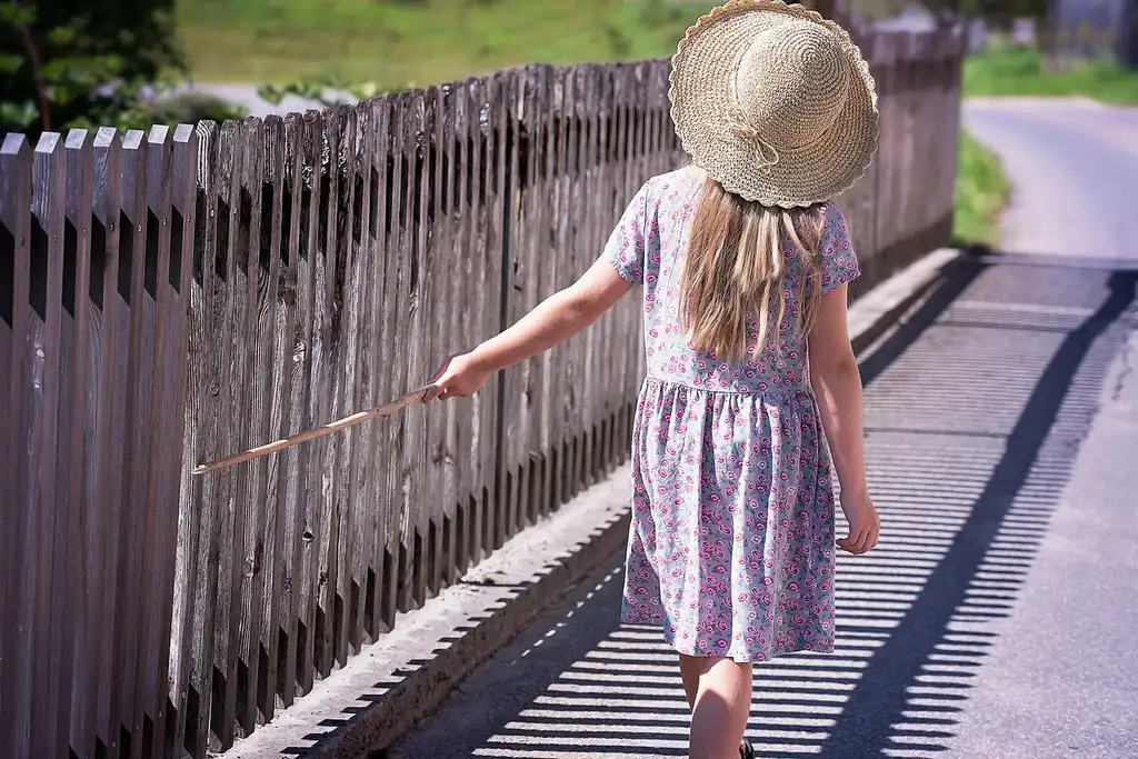 Which fence style changes the price most?
