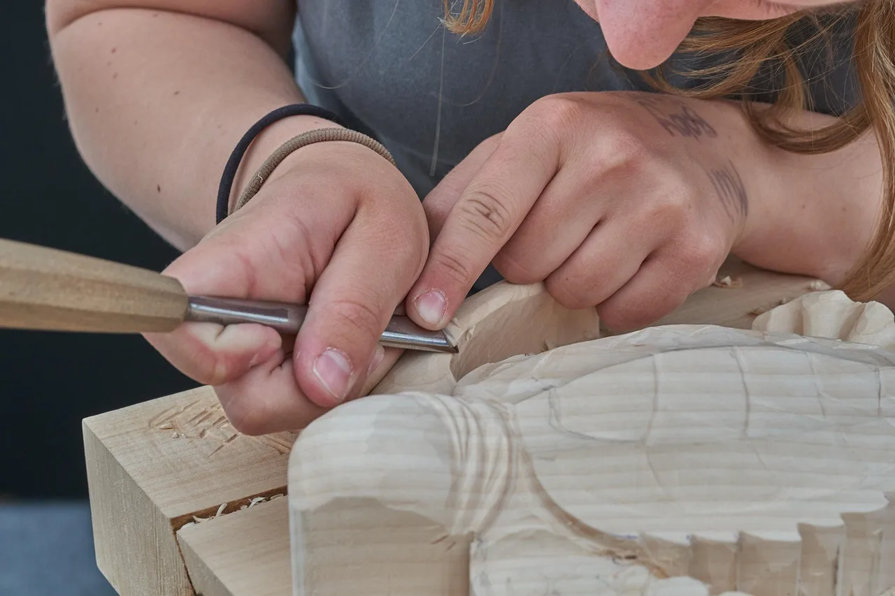 How do you carve a wooden gnome step by step?