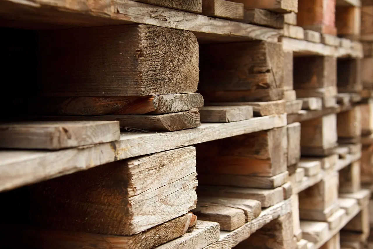 Can you burn pallet wood indoors?