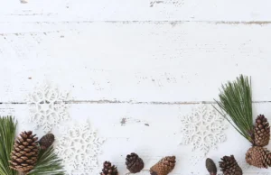 Wood Snowflake Decorating Ideas